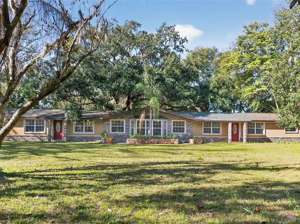 17220 Estes Rd, Lutz, FL 33548