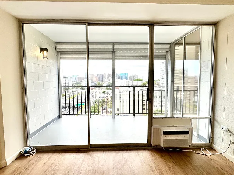 1415 Victoria St #1010 — Photo 3