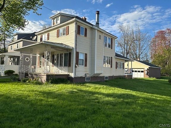 2nd image of 722 W Court St