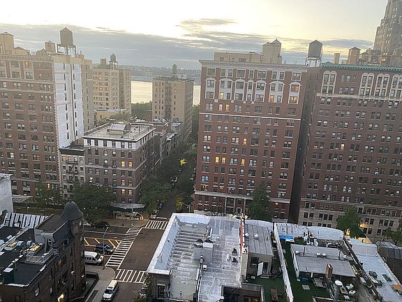 4th image of 235 W 102nd St APT 12T