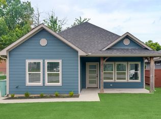 2128 E Mulberry St, Sherman, TX 75090