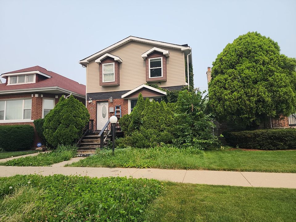 2nd image of 9737 S Calumet Ave