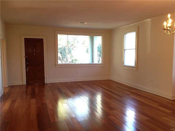 2nd image of 5617 Woodlawn Pl