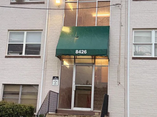 8426 Richmond Hwy APT 105, Alexandria, VA 22309