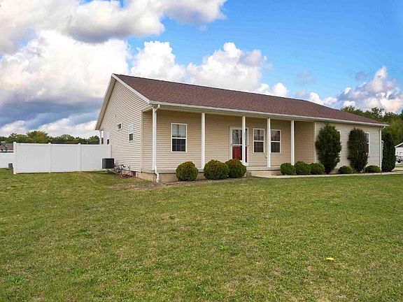 4th image of 321 Nathan Dr