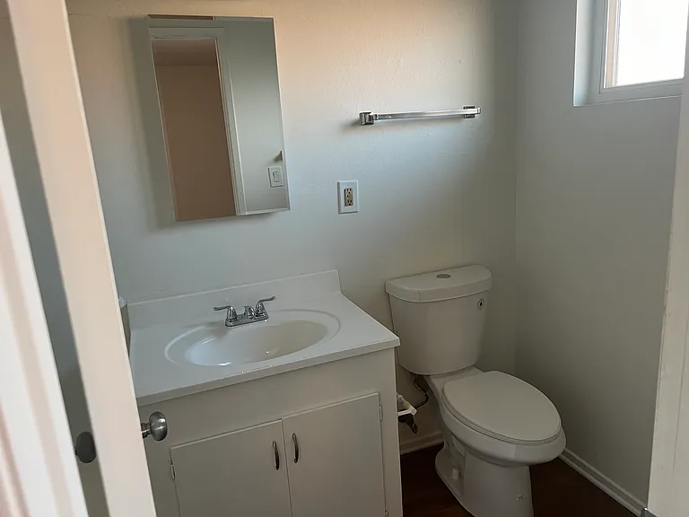 17362 Valencia Ave #B — Photo 7