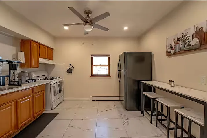 17 Prospect St #11 — Photo 3