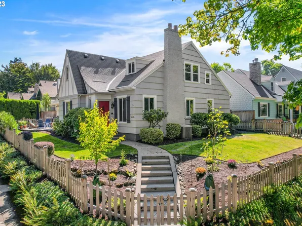 3606 SE Henry St, Portland, OR 97202