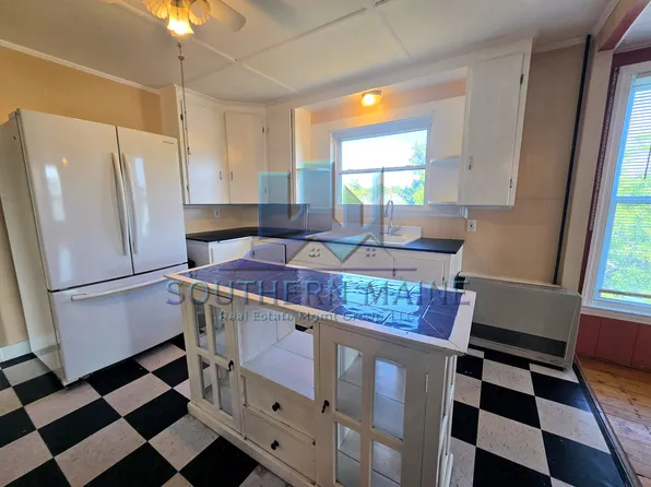 10 Grove St, Auburn, ME