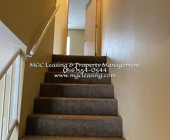 1020 Garden Dr — Photo 7