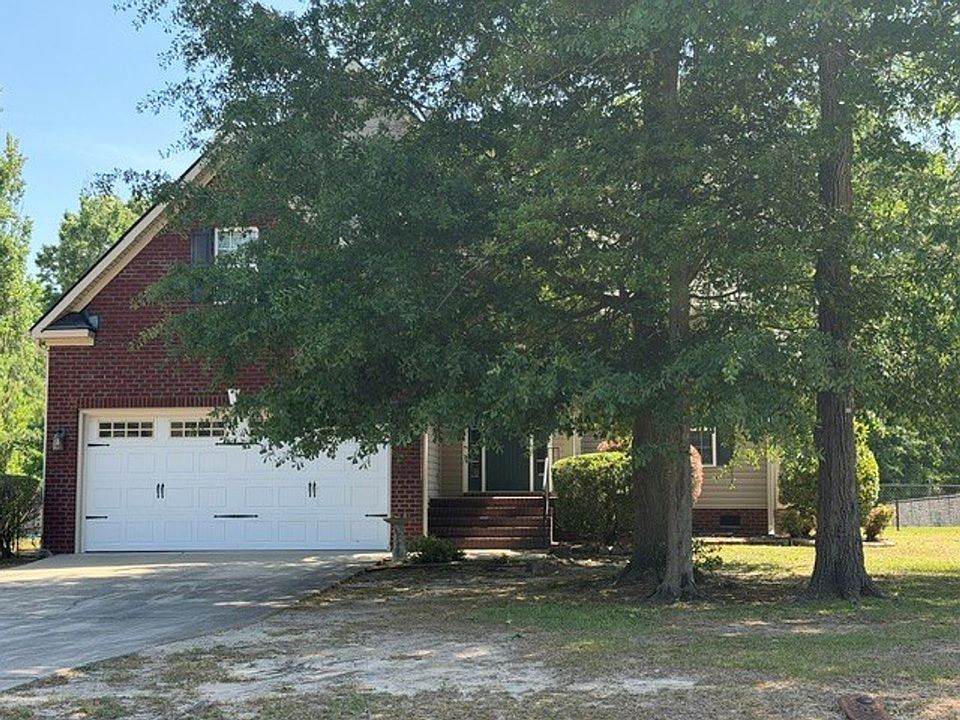 1st image of 208 Laurel Dr