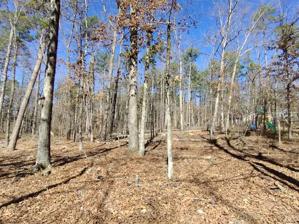 11 Orense Cir, Hot Springs Village, AR 71909