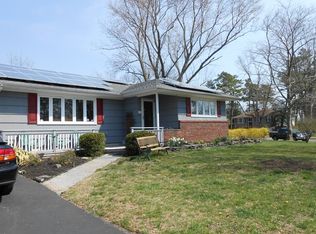 35 Pine Hill Rd, Toms River, NJ 08755