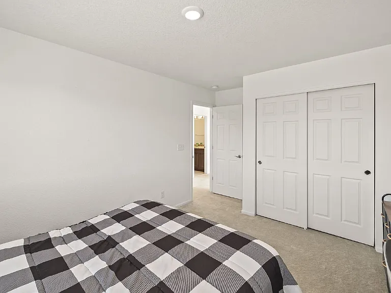 3315 Bella Luna Dr — Photo 26