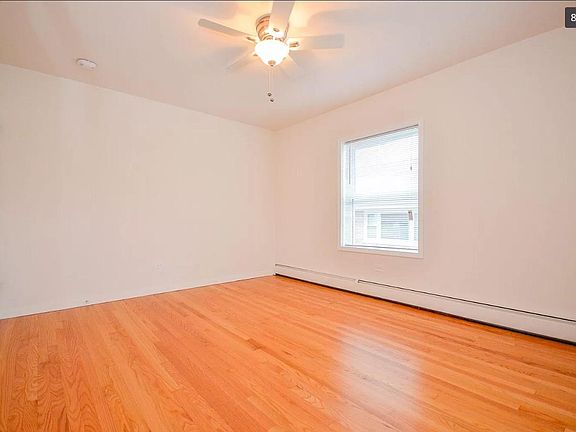 3rd image of 316 Duane St #3