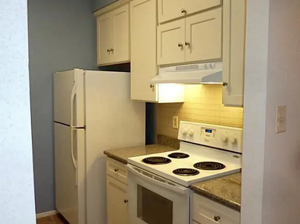 7900 N Stadium Dr APT 97, Houston, TX 77030