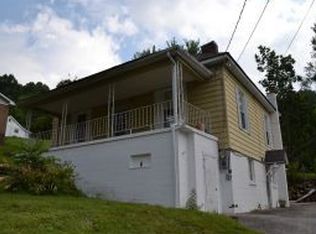 318 W Craig St, Norton, VA 24273