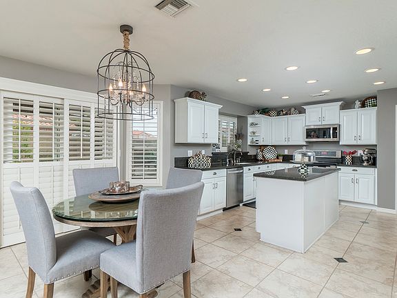 5th image of 3414 E Oraibi Dr