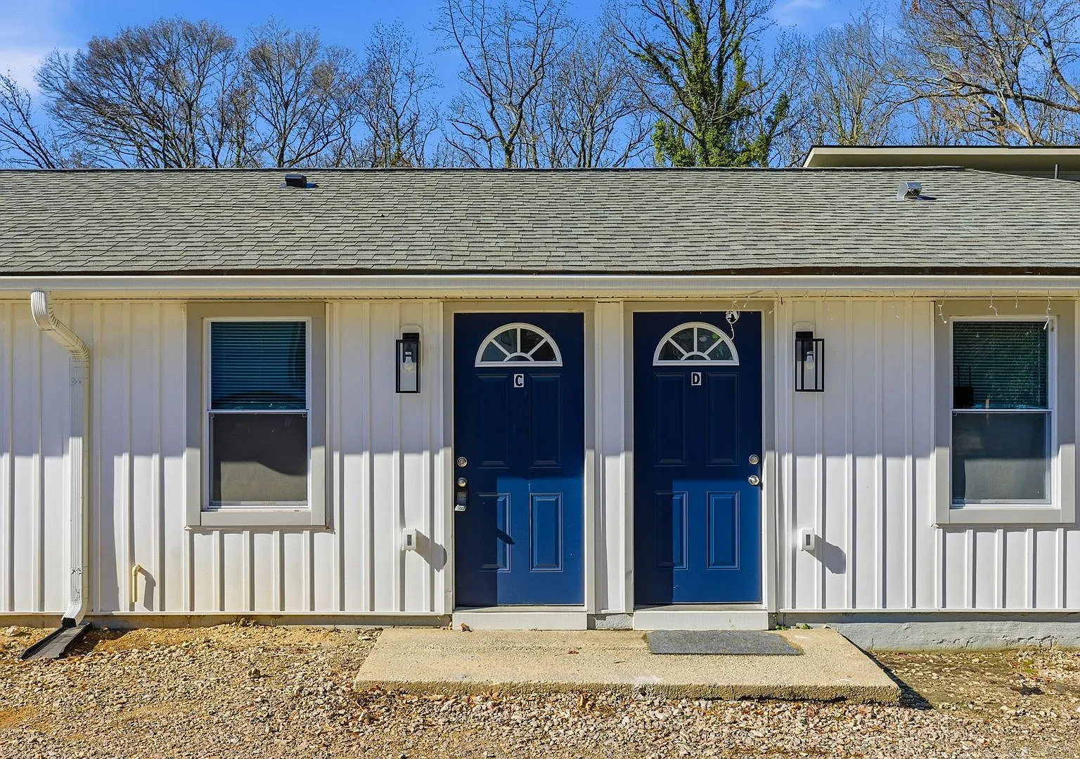 403 Price Ave — Photo 2