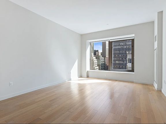 5th image of 75 Wall St APT 23N