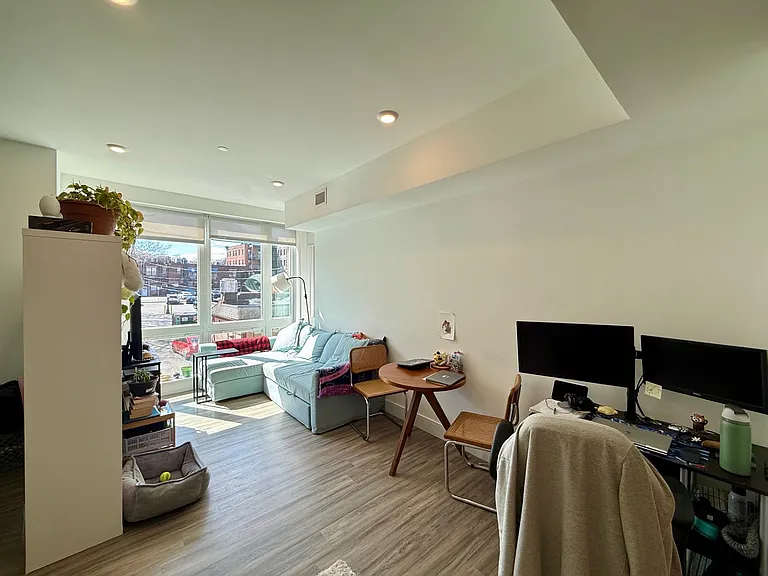 386 Market St #205 — Photo 5