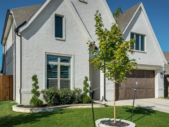 2652 Stadium View Dr, Fort Worth, TX 76118