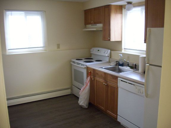 4th image of 155 Stone Rd #2