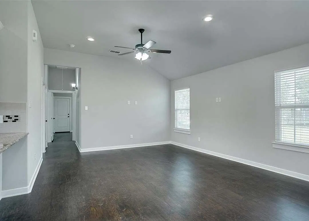 Move In Ready — Photo 1