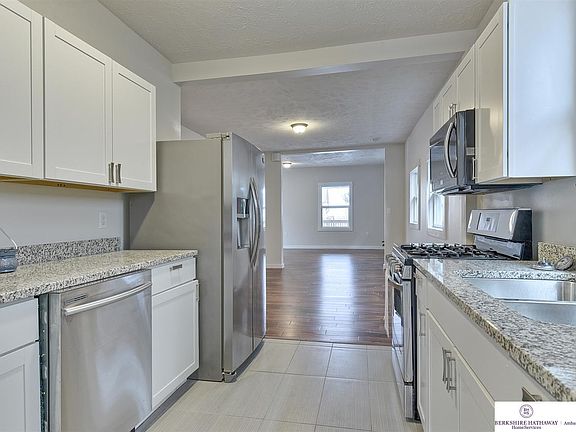 4th image of 4210 S 21st St