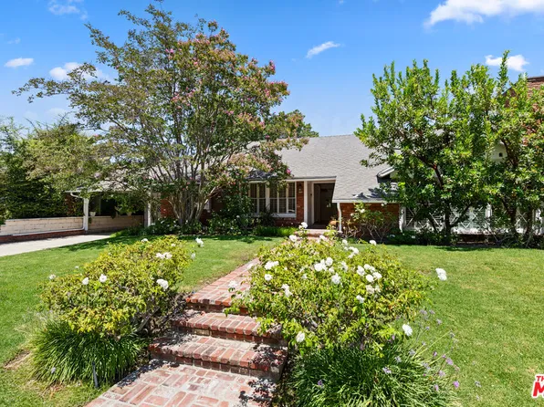 16011 Meadowcrest Rd, Sherman Oaks, CA 91403