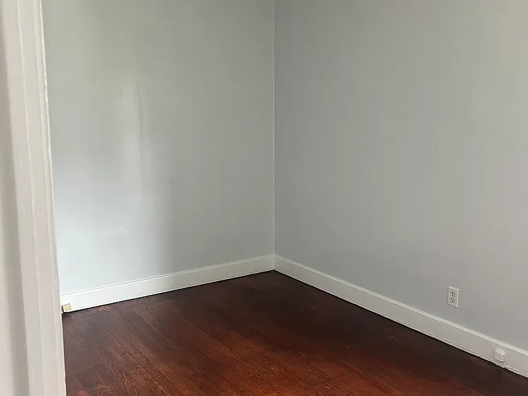 825 Saint Louis St — Photo 7