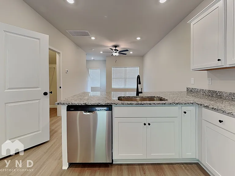 1306 Principal Featherstone Ave — Photo 7