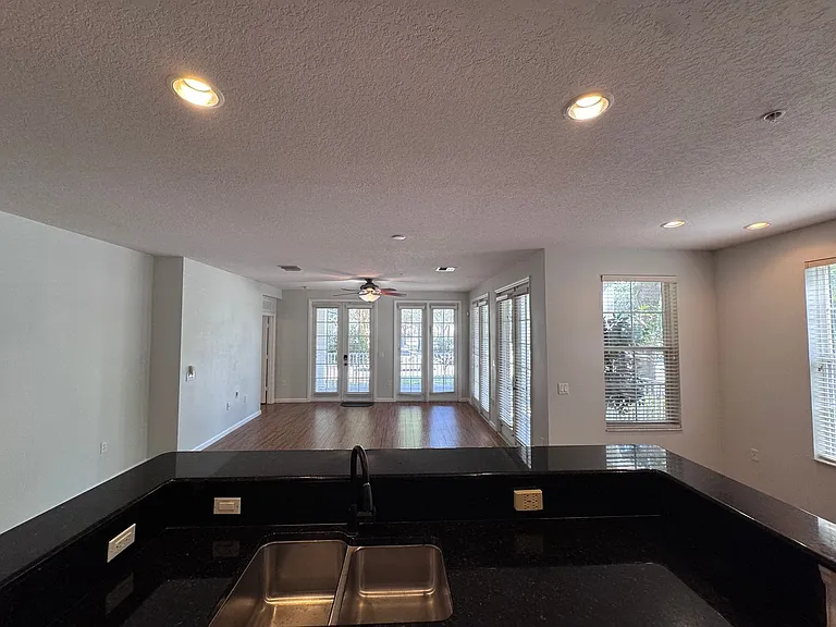 4249 Corrine Dr #104 — Photo 24