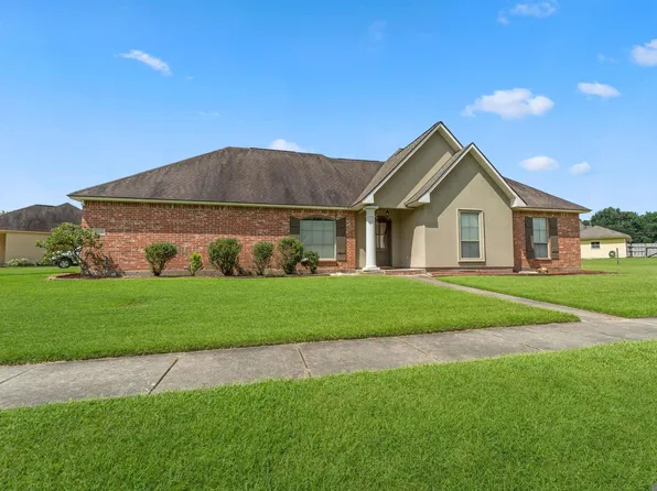 2616 Woodbend Dr, Zachary, LA 70791