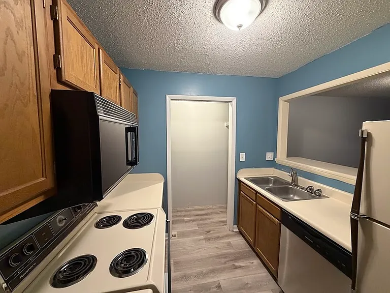4947 Seven Pine Cir NW #4947 — Photo 5