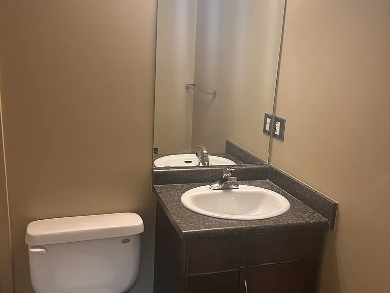 1013 Lansdowne Ave #103 — Photo 7