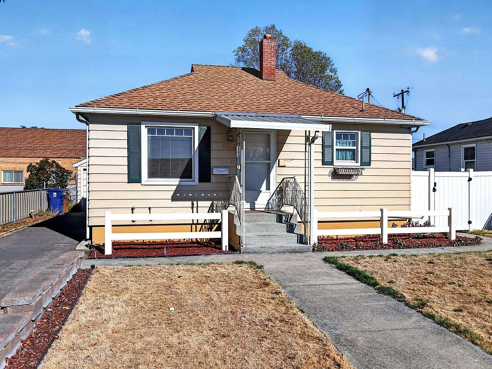 1st image of 2911 E Hoffman Ave
