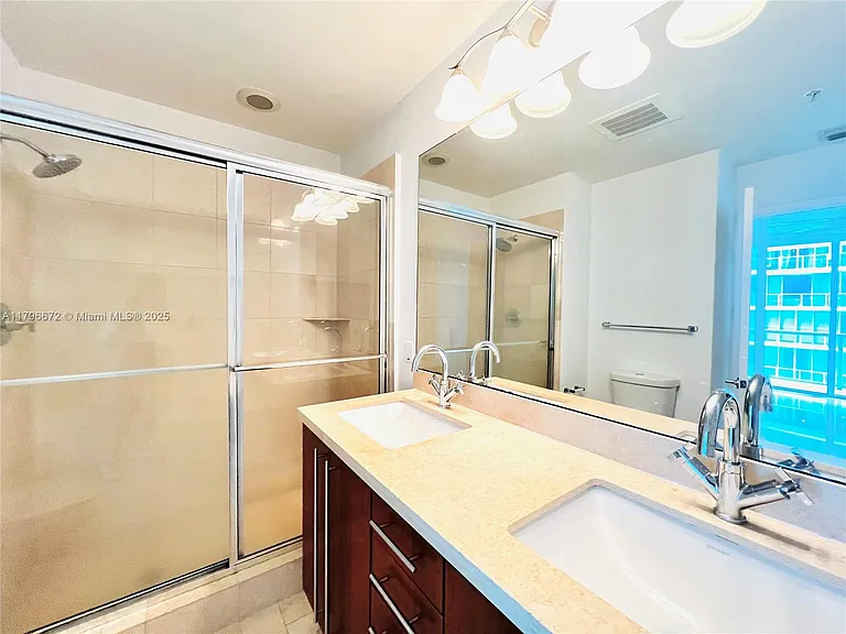 1111 SW 1st Ave #1216 — Photo 18