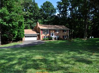 3382 Hickory Hills Dr, Oakton, VA 22124