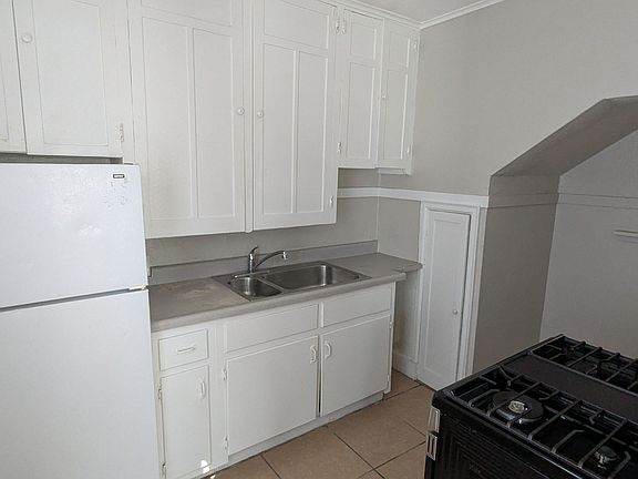 4th image of 10 N 31st St #A