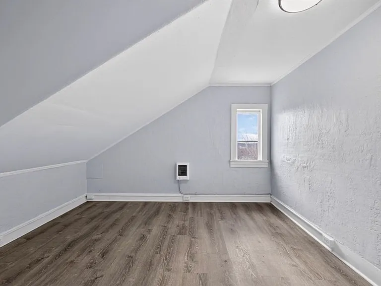 77 Off Hamilton St #2R — Photo 9