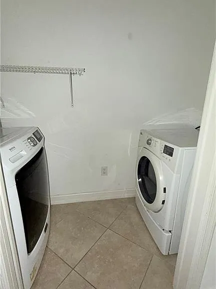 1100 Pine Ridge Rd #200 — Photo 9