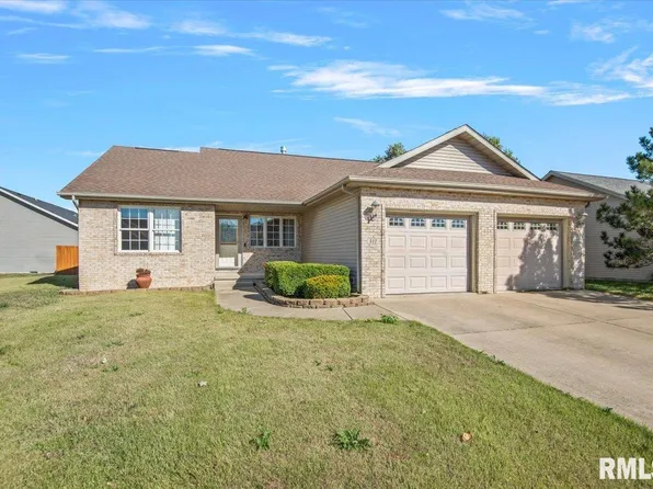 117 Brookside Glen Dr, Sherman, IL 62684