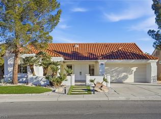 2920 Crown Ridge Dr, Las Vegas, NV 89134