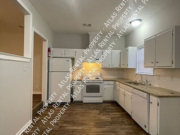 4th image of 133 Cedar Ct