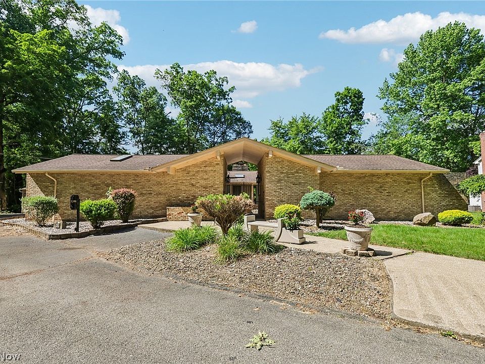 1st image of 2141 Arms Dr