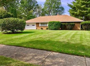 516 Harris Rd, Richmond Heights, OH 44143