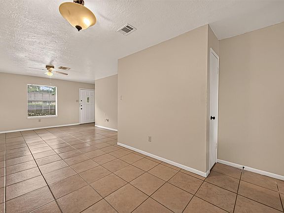 2nd image of 2302 Buchanan Dr