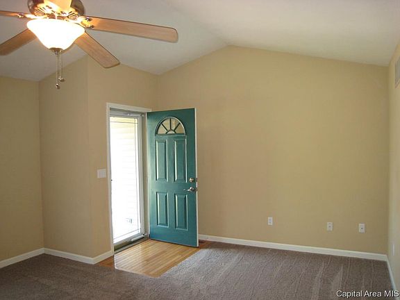 3rd image of 82 Ptarmigan Dr