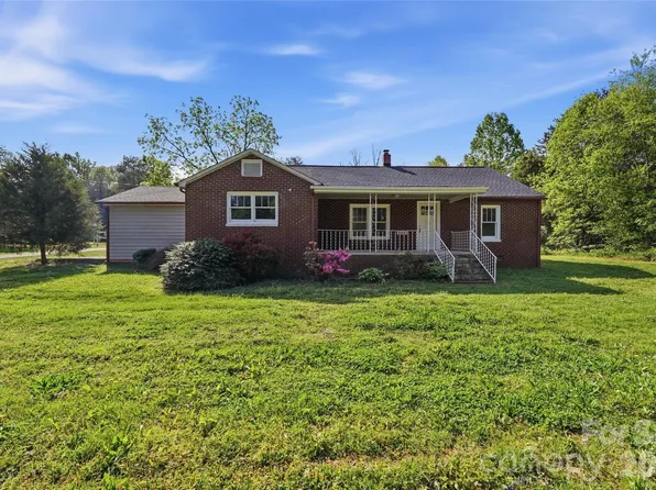 2231 Claremont Rd, Newton, NC 28658